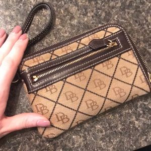 Dooney & Bourke wristlet wallet